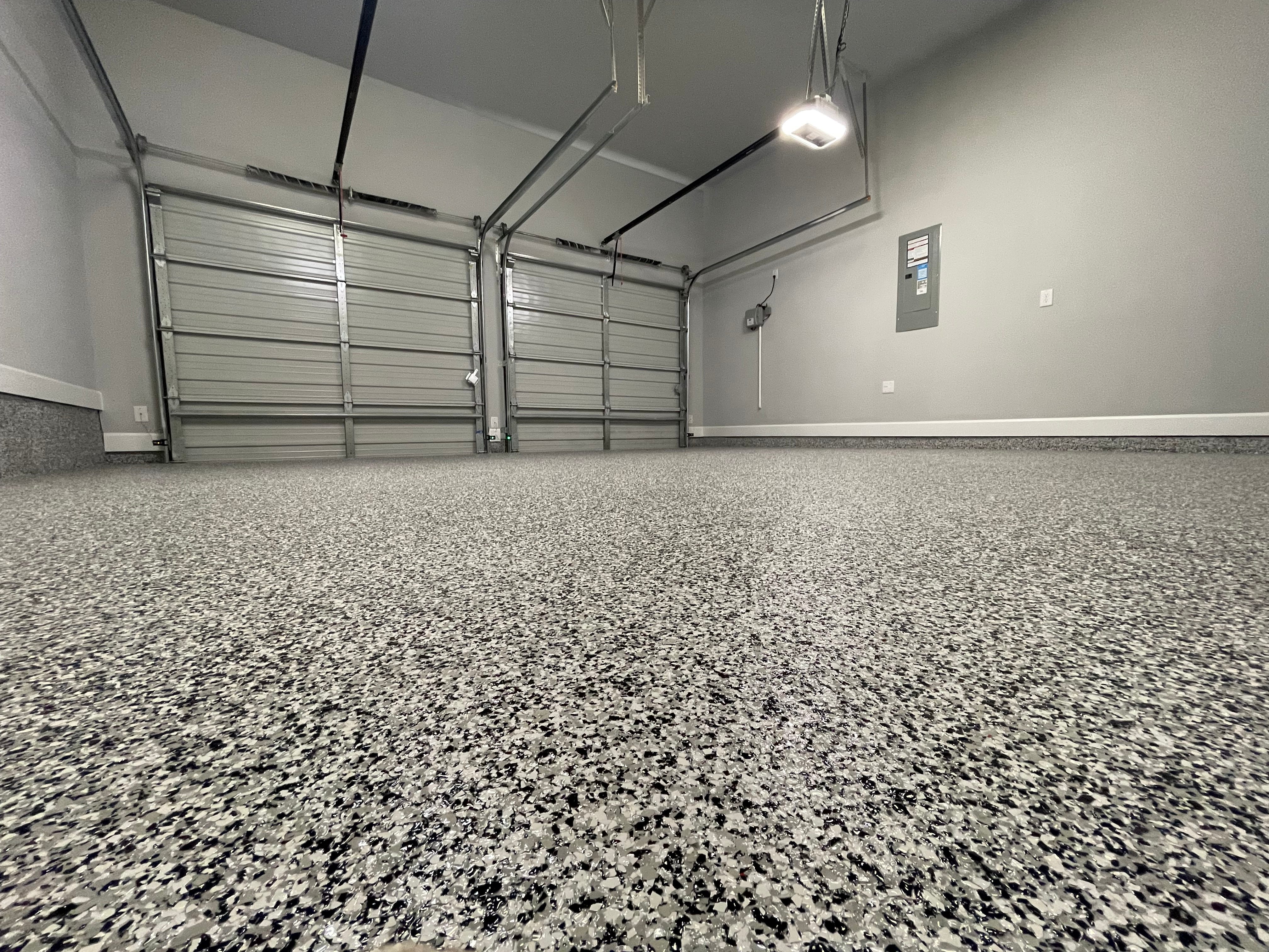 Dual Door Charcoal Flake